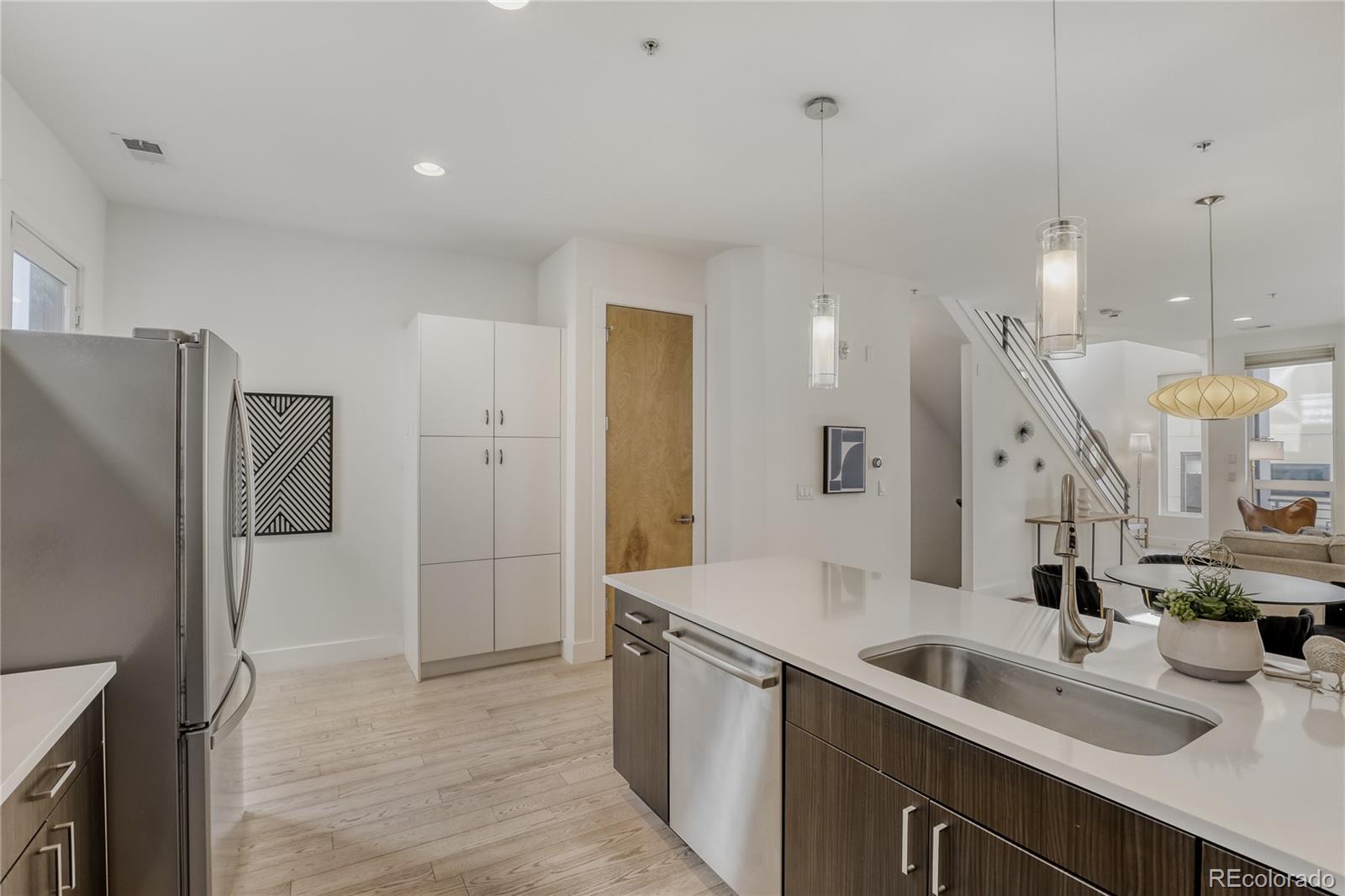 MLS Image #10 for 3444  navajo street 8,denver, Colorado