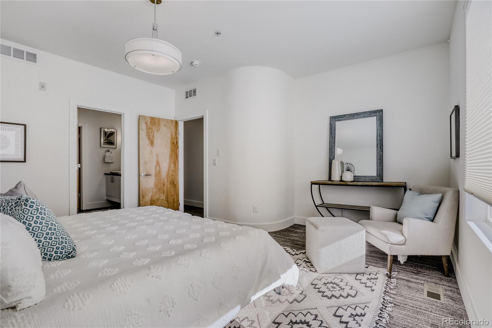 MLS Image #13 for 3444  navajo street 8,denver, Colorado