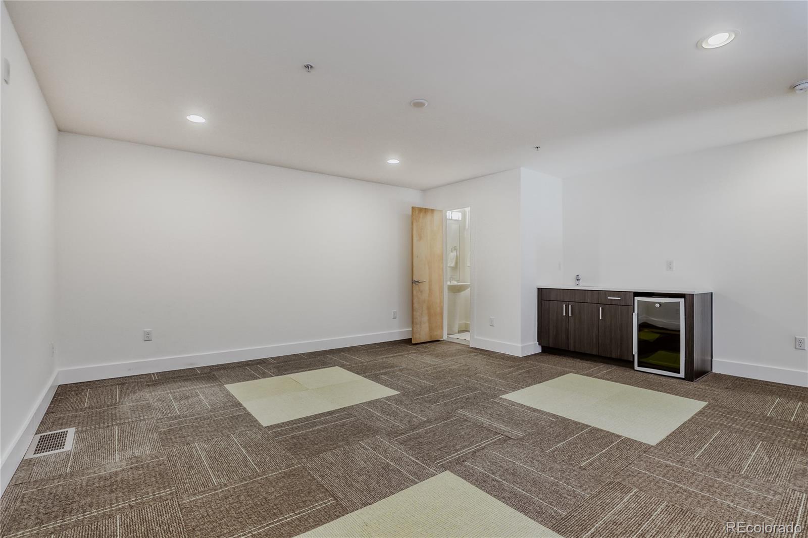 MLS Image #21 for 3444  navajo street 8,denver, Colorado
