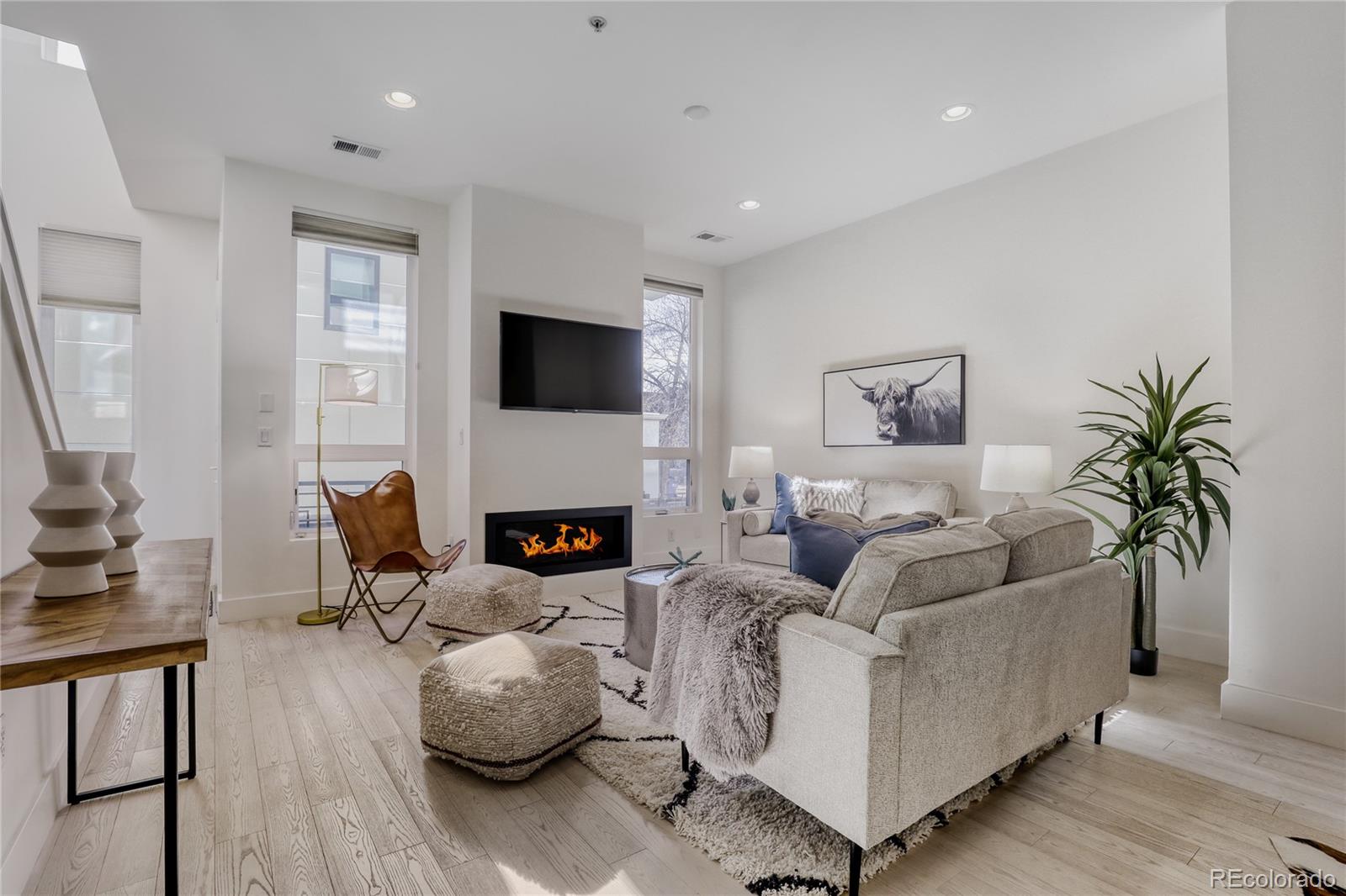 MLS Image #5 for 3444  navajo street 8,denver, Colorado