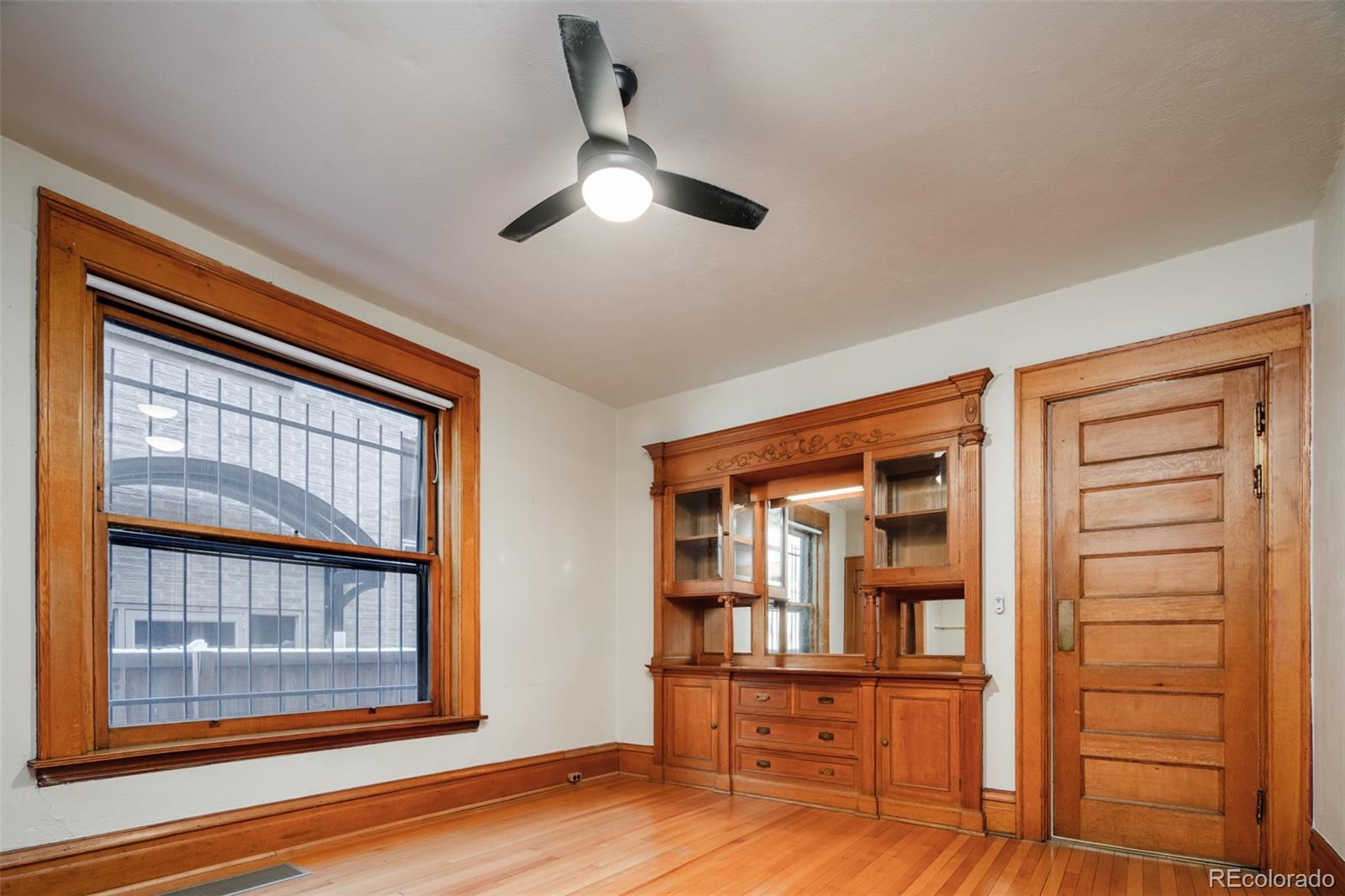 MLS Image #11 for 1324 n williams street,denver, Colorado