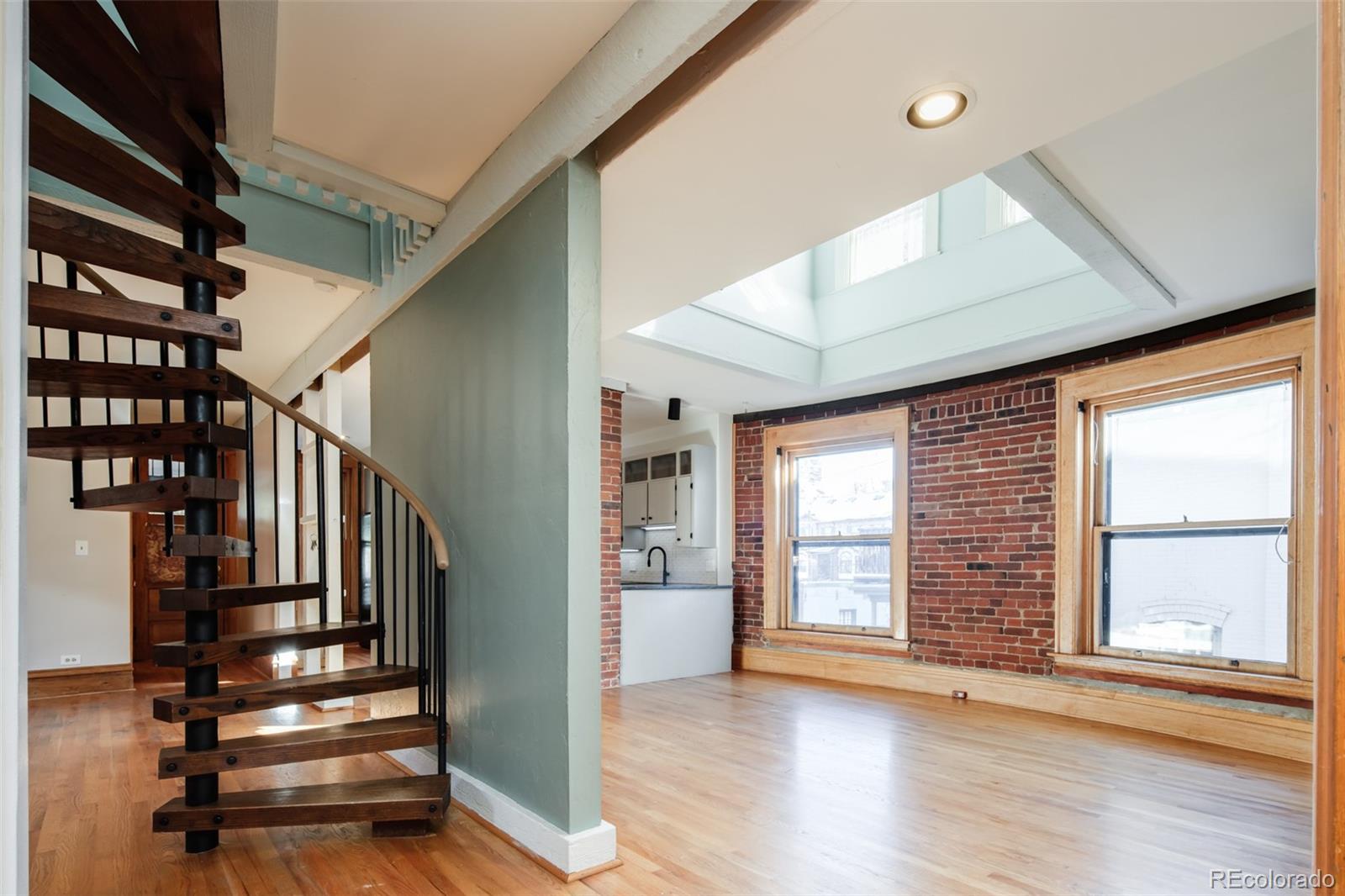 MLS Image #15 for 1324 n williams street,denver, Colorado