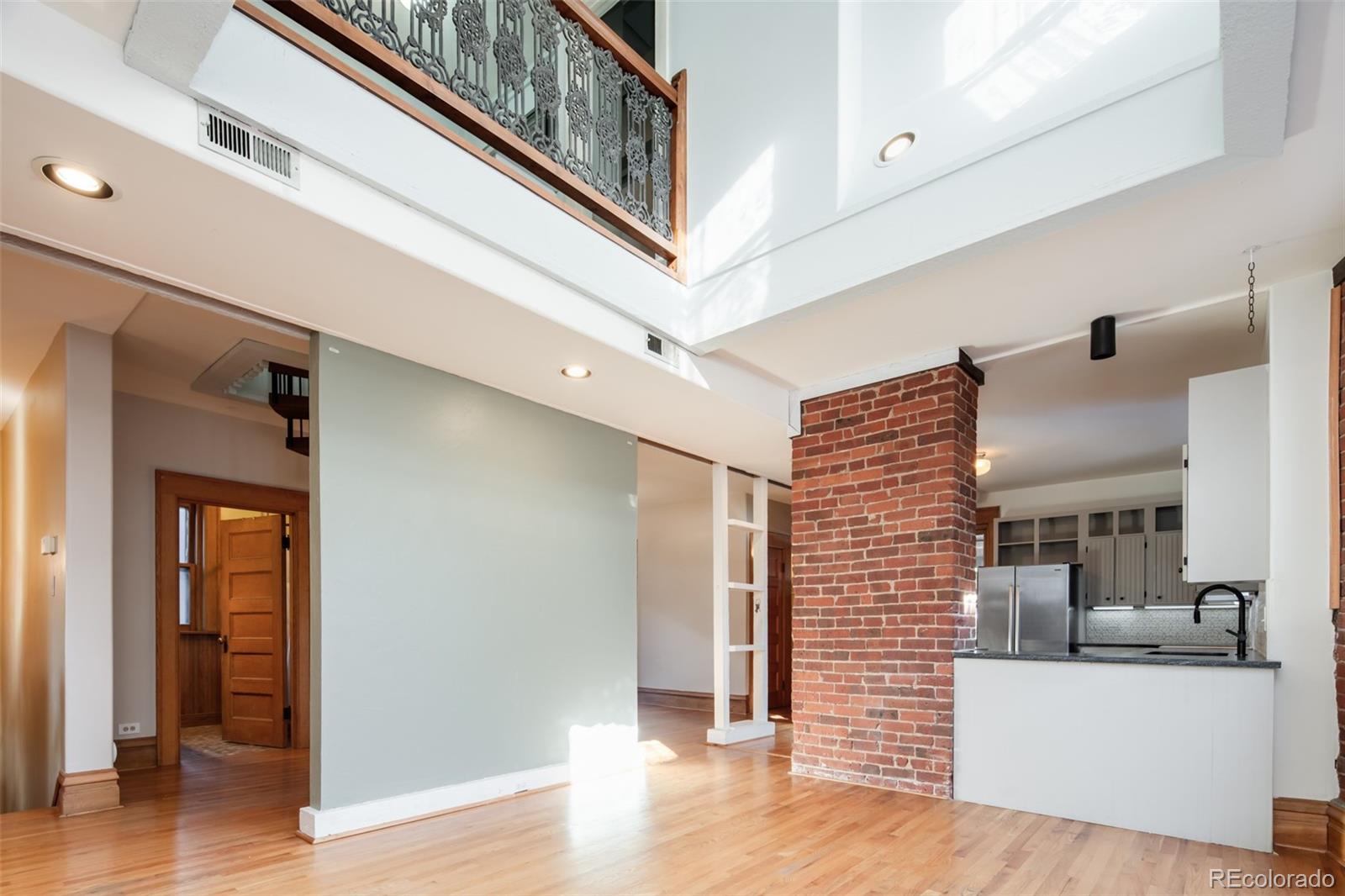 MLS Image #17 for 1324 n williams street,denver, Colorado