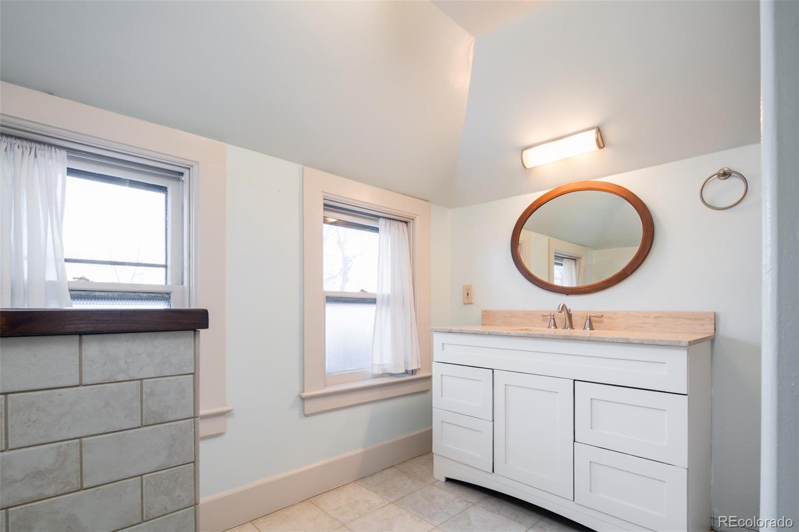 MLS Image #28 for 1324 n williams street,denver, Colorado