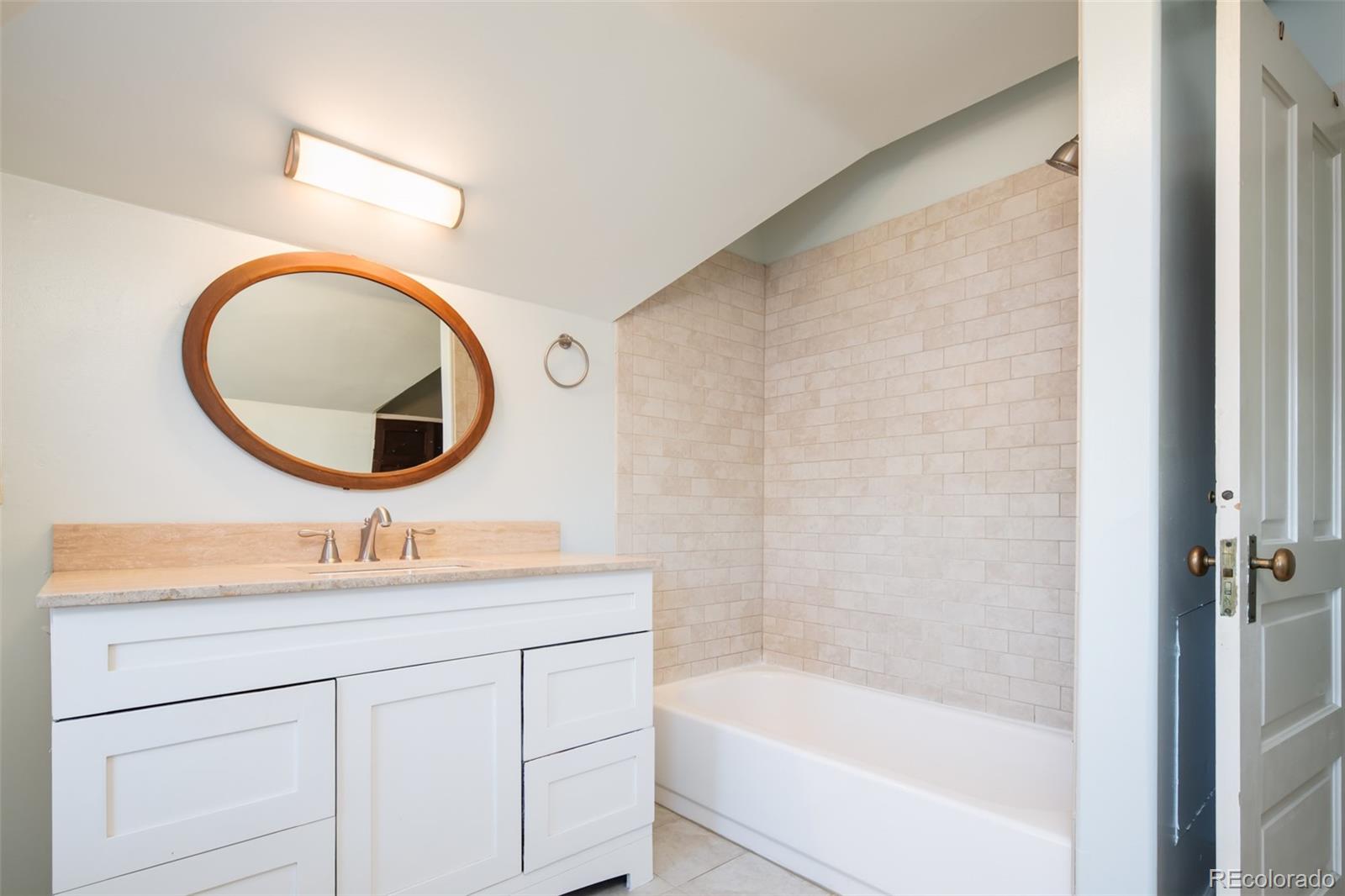 MLS Image #29 for 1324 n williams street,denver, Colorado