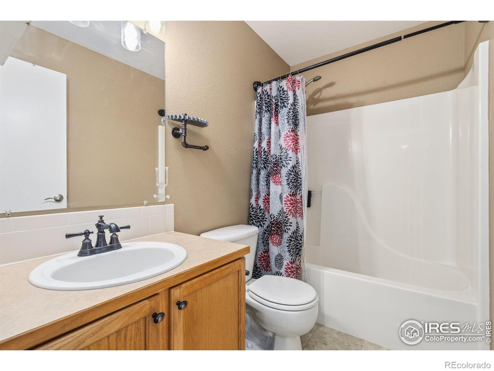 MLS Image #21 for 1000  basin court,windsor, Colorado