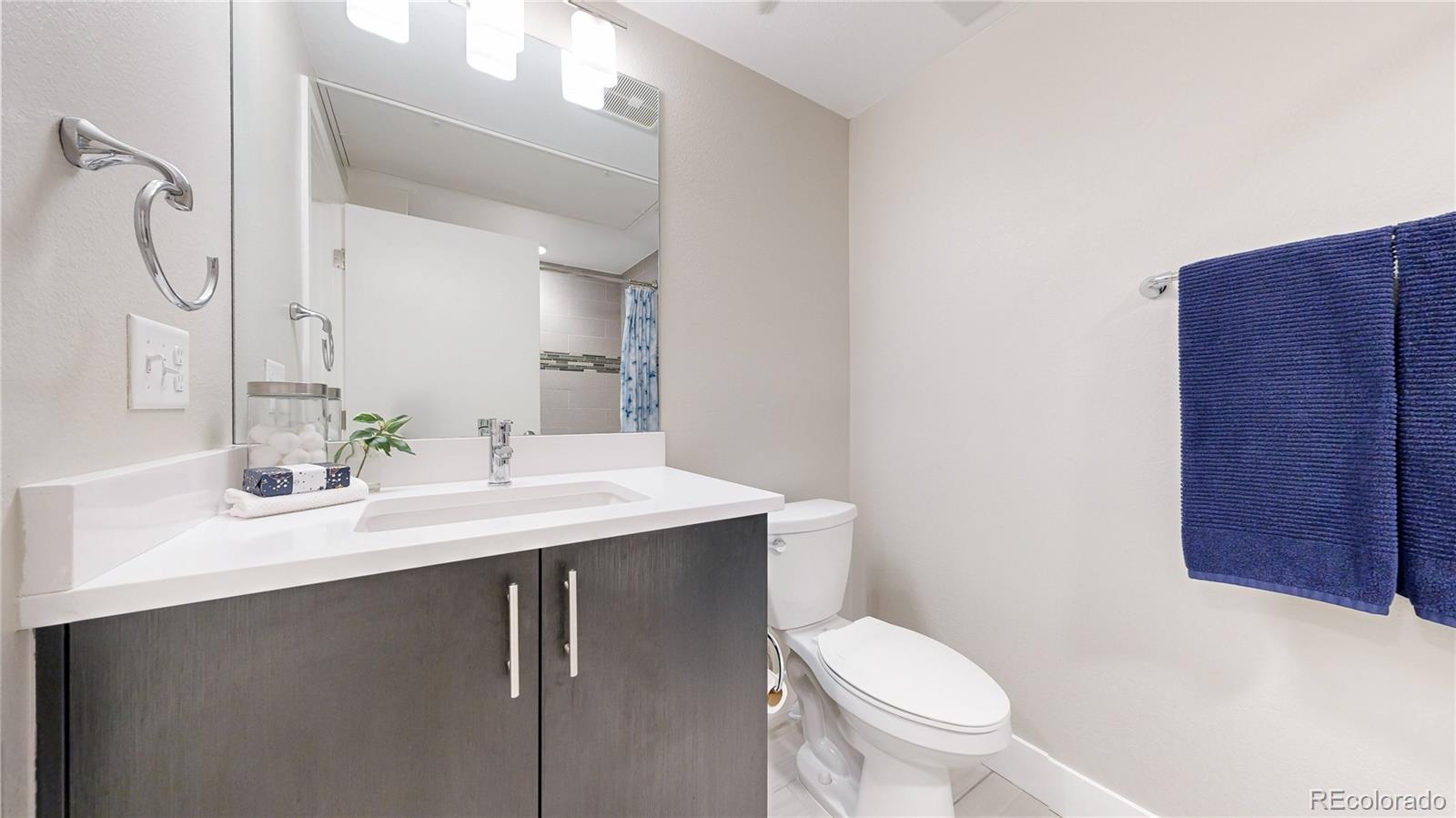 MLS Image #16 for 2374 s university boulevard 307,denver, Colorado