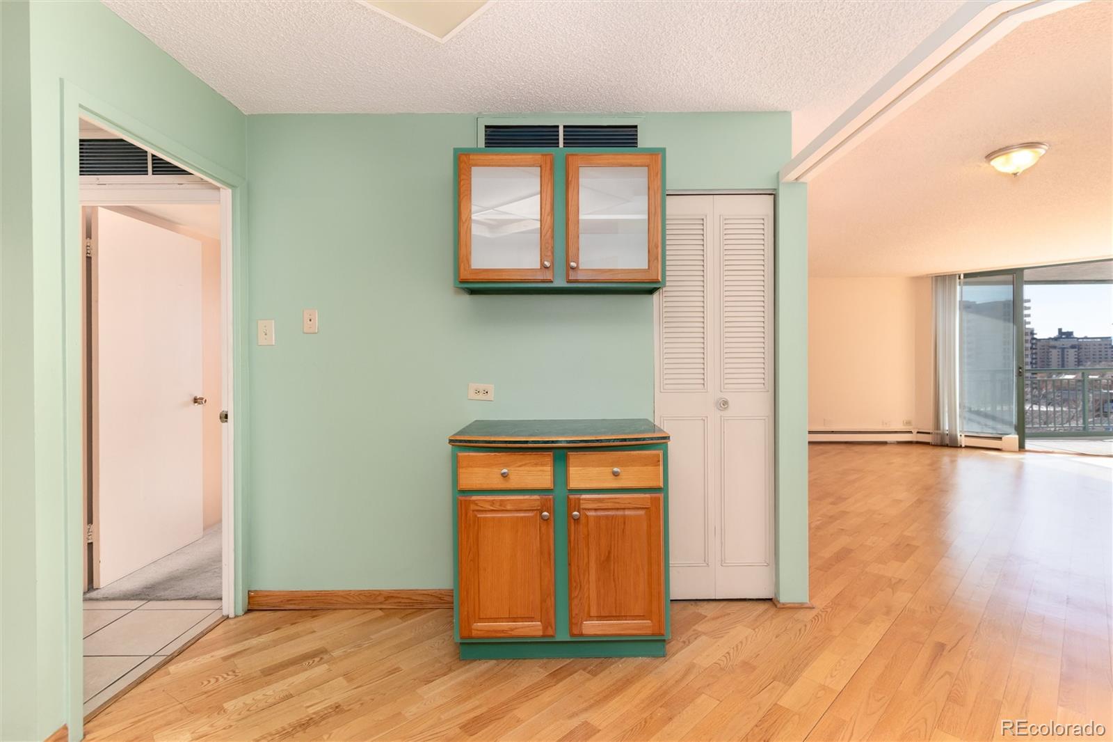 MLS Image #11 for 550 e 12th avenue 907,denver, Colorado