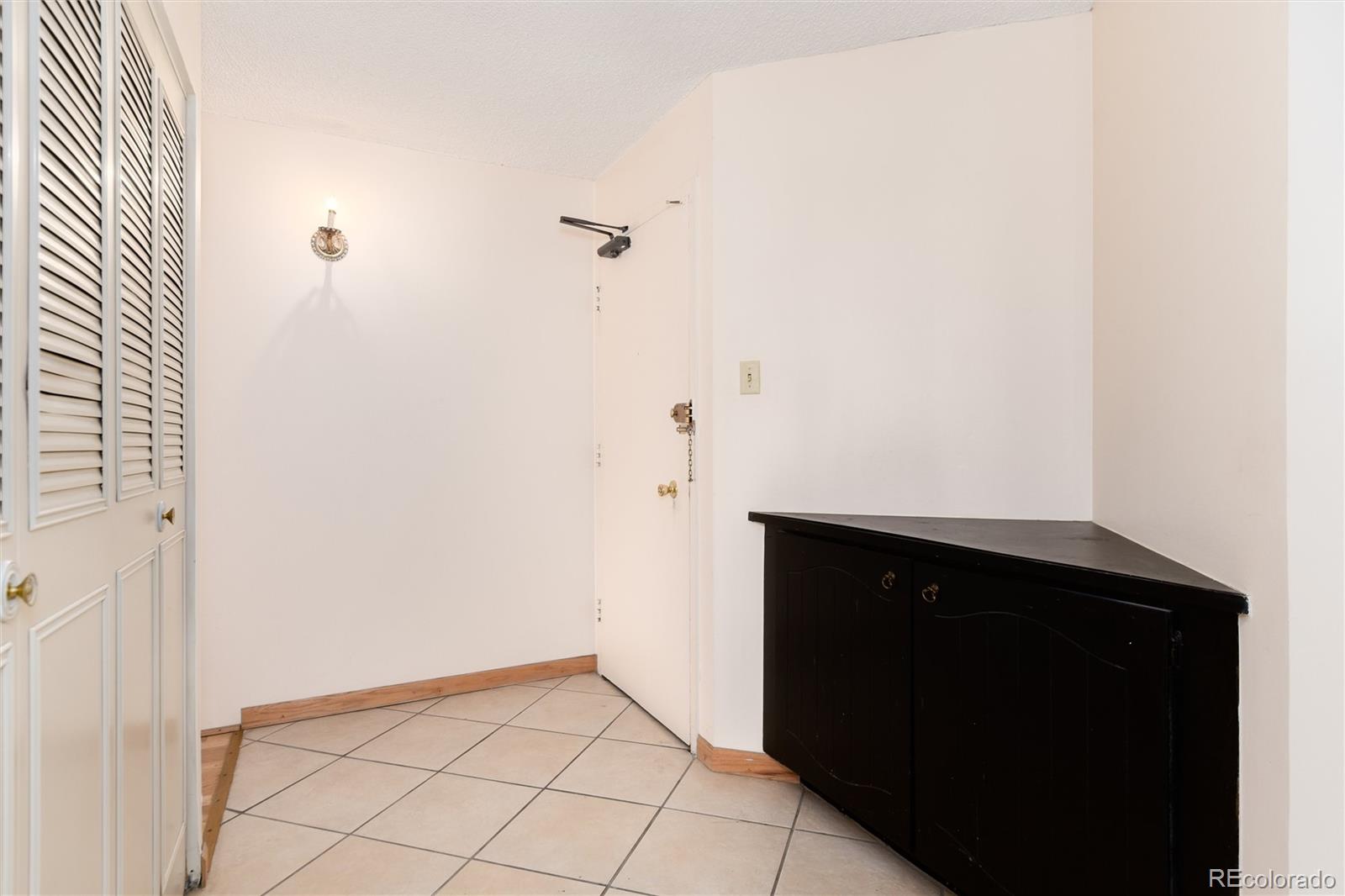 MLS Image #2 for 550 e 12th avenue 907,denver, Colorado