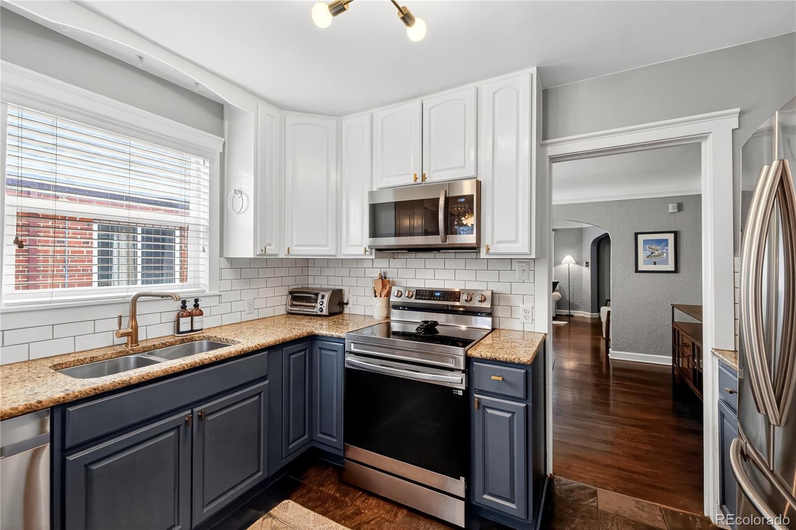 MLS Image #15 for 1530  hudson street,denver, Colorado