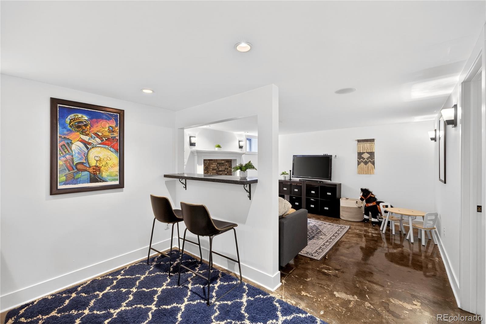 MLS Image #26 for 1530  hudson street,denver, Colorado