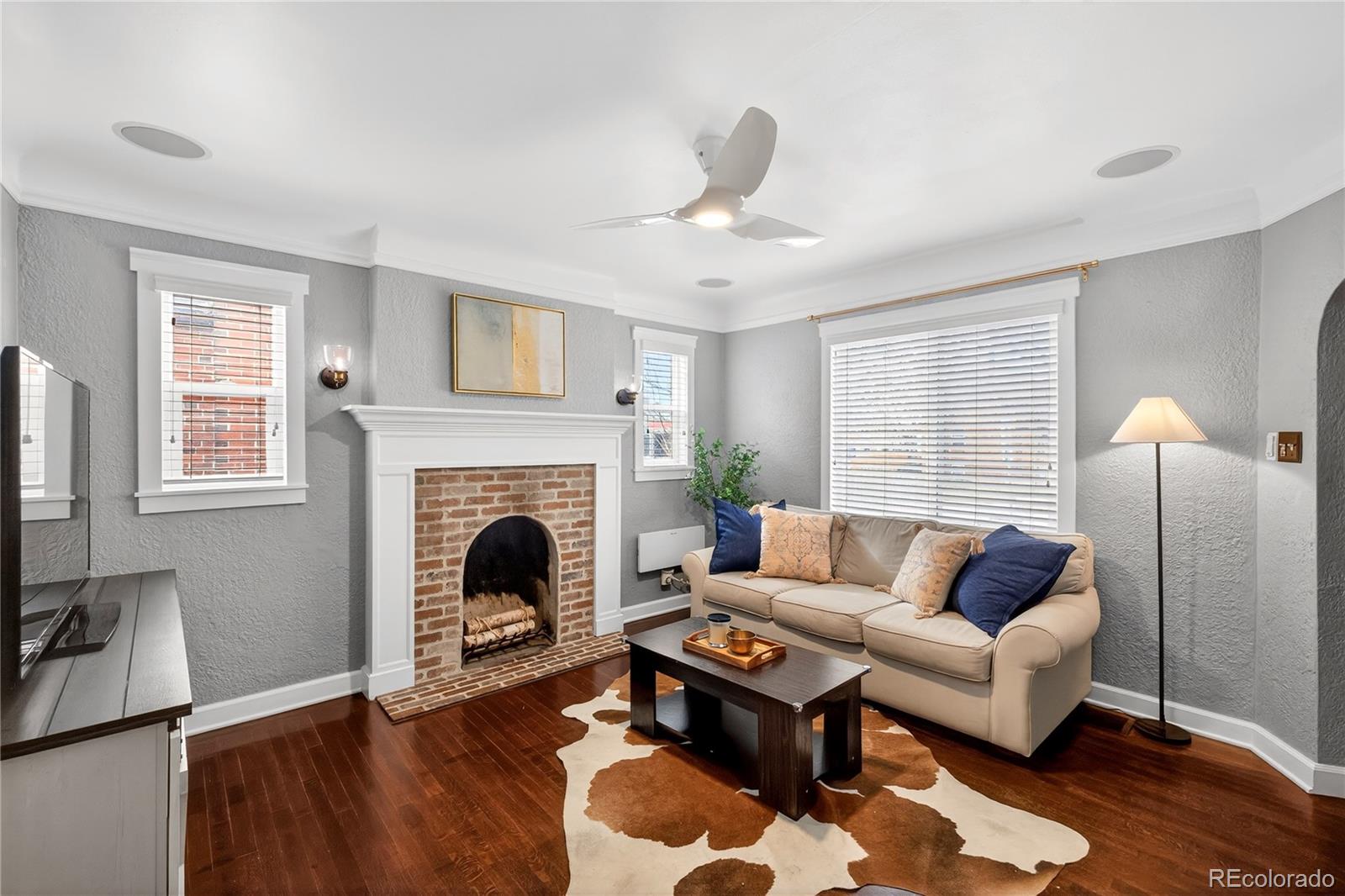 MLS Image #5 for 1530  hudson street,denver, Colorado