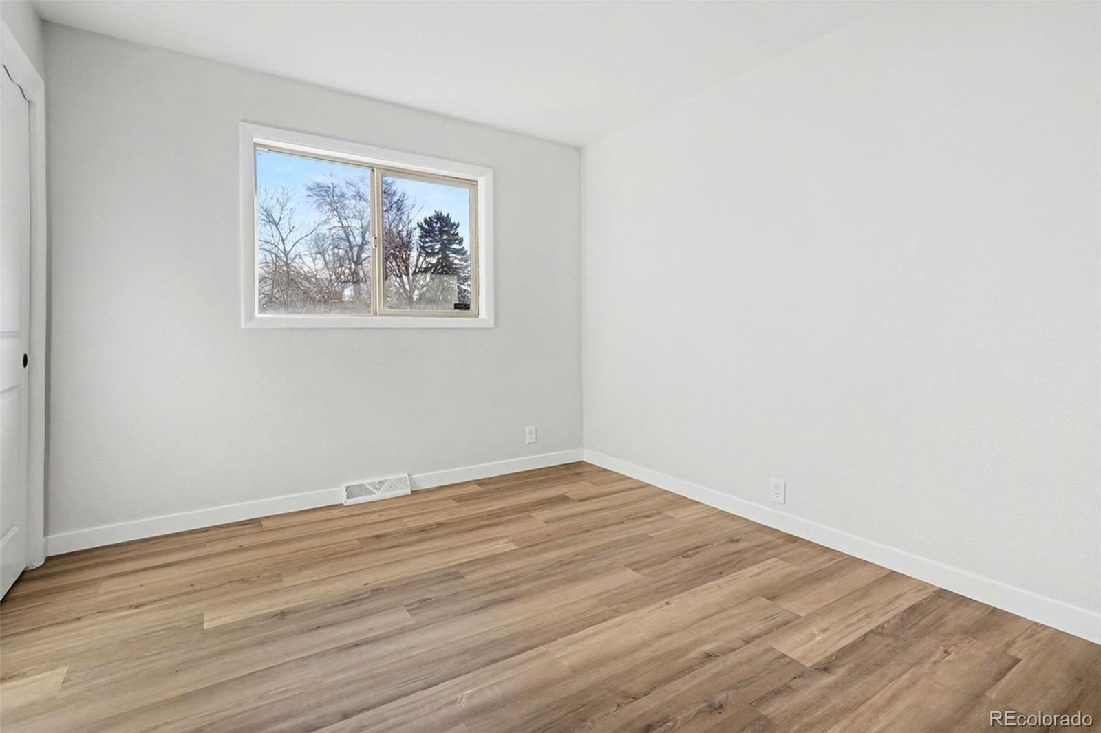 MLS Image #20 for 5455 s knox court,littleton, Colorado