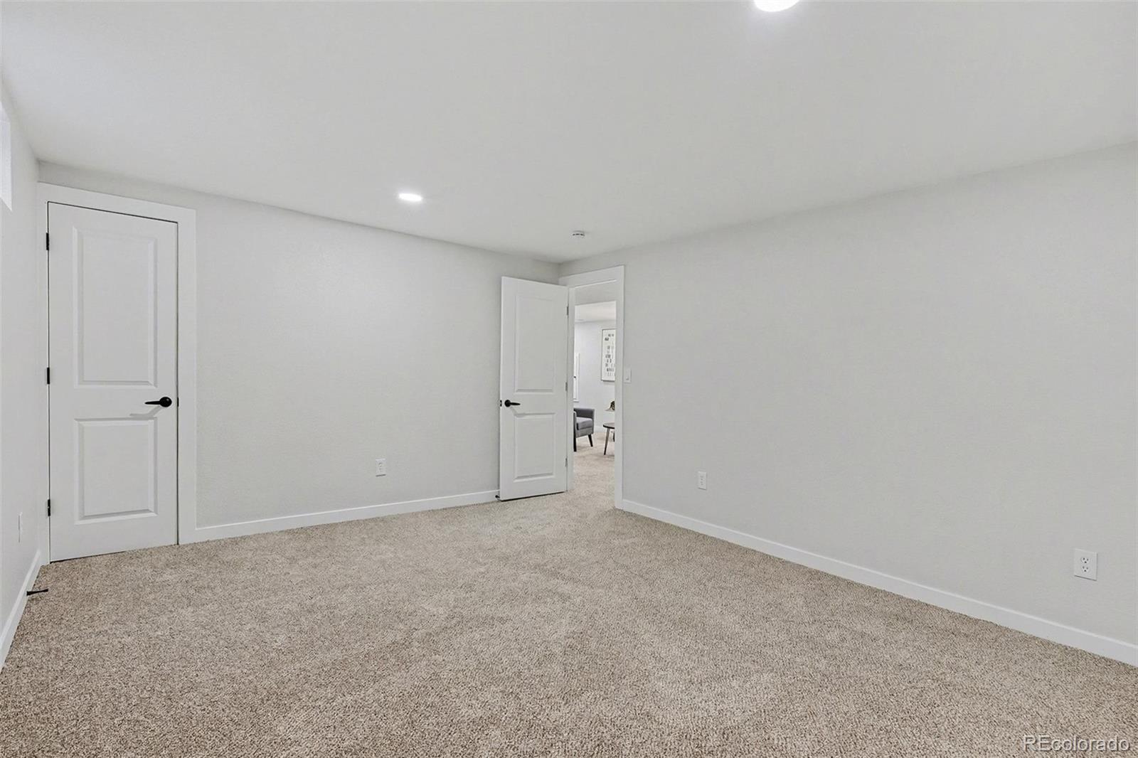 MLS Image #30 for 5455 s knox court,littleton, Colorado