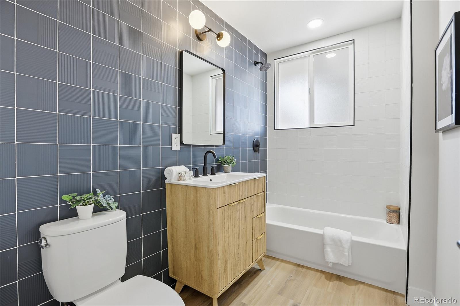 MLS Image #29 for 2005 s utica street,denver, Colorado