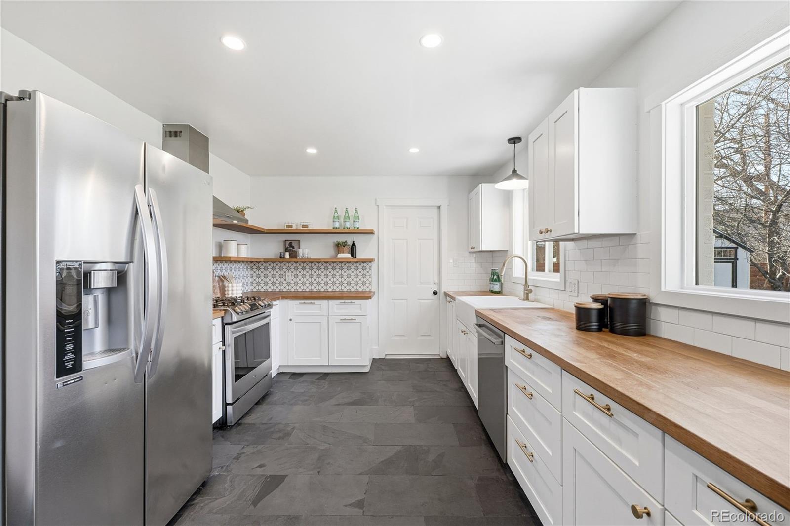 MLS Image #11 for 6645 s race circle,centennial, Colorado