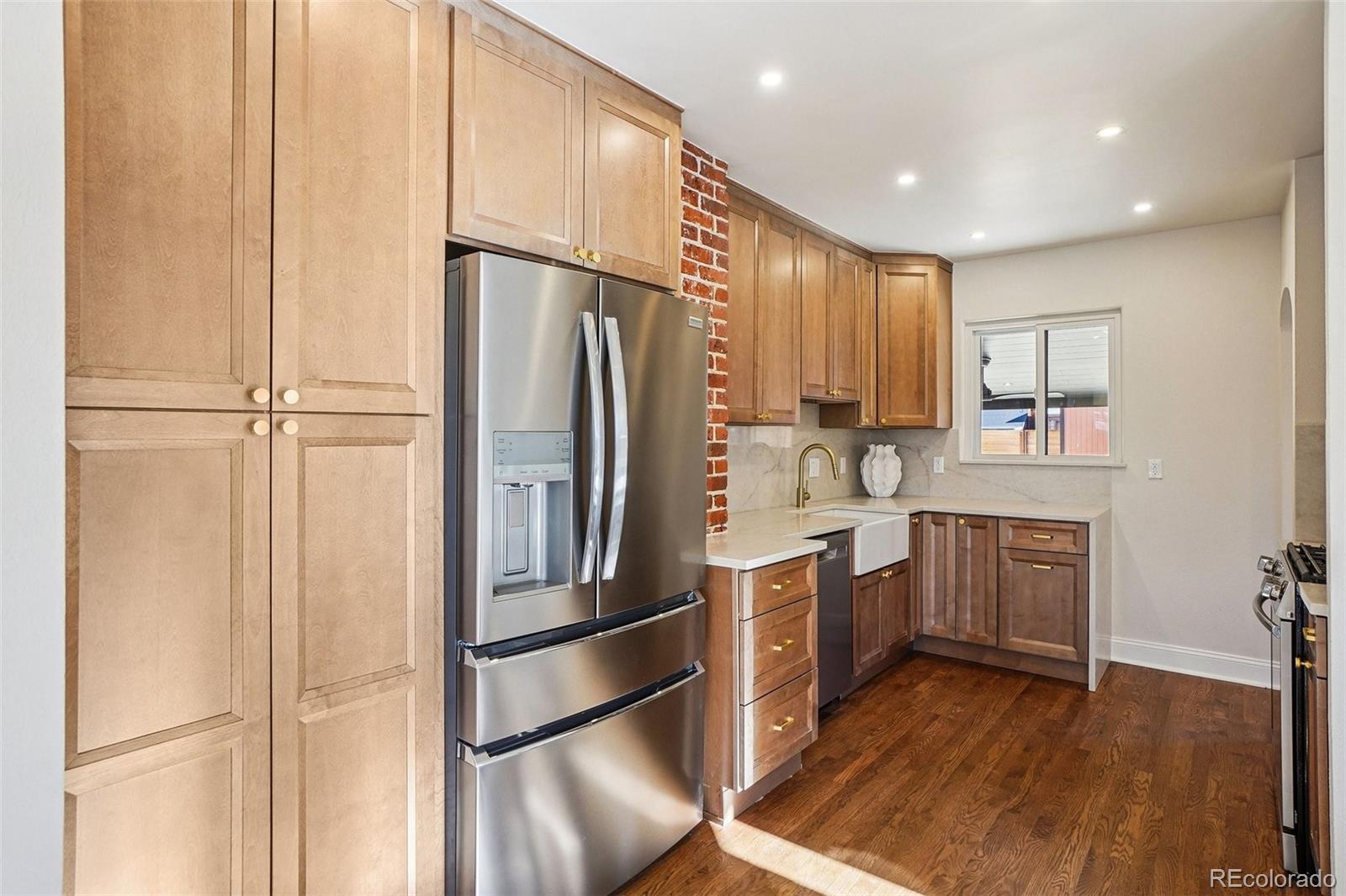 MLS Image #13 for 2038 s logan street,denver, Colorado