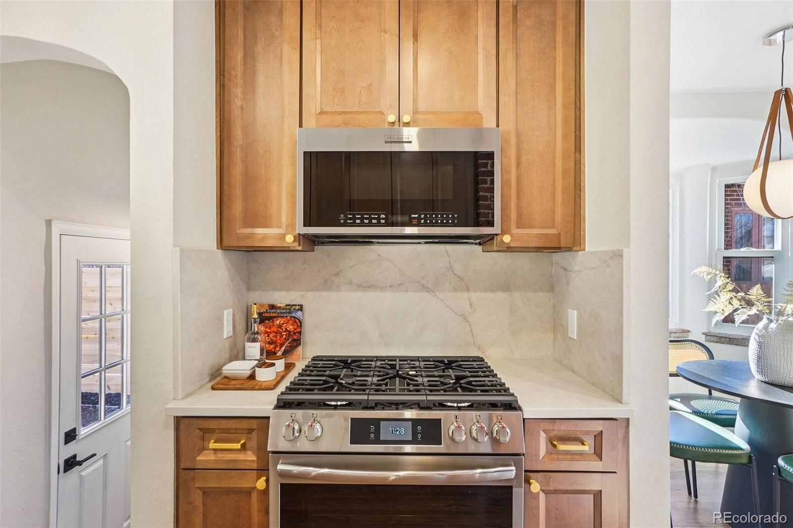 MLS Image #15 for 2038 s logan street,denver, Colorado