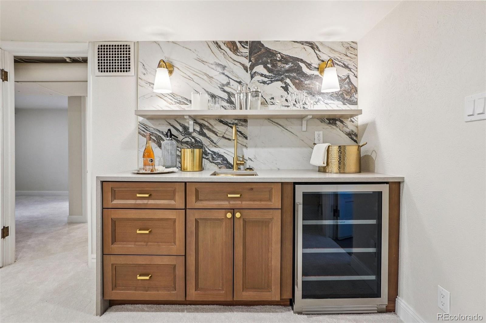 MLS Image #29 for 2038 s logan street,denver, Colorado