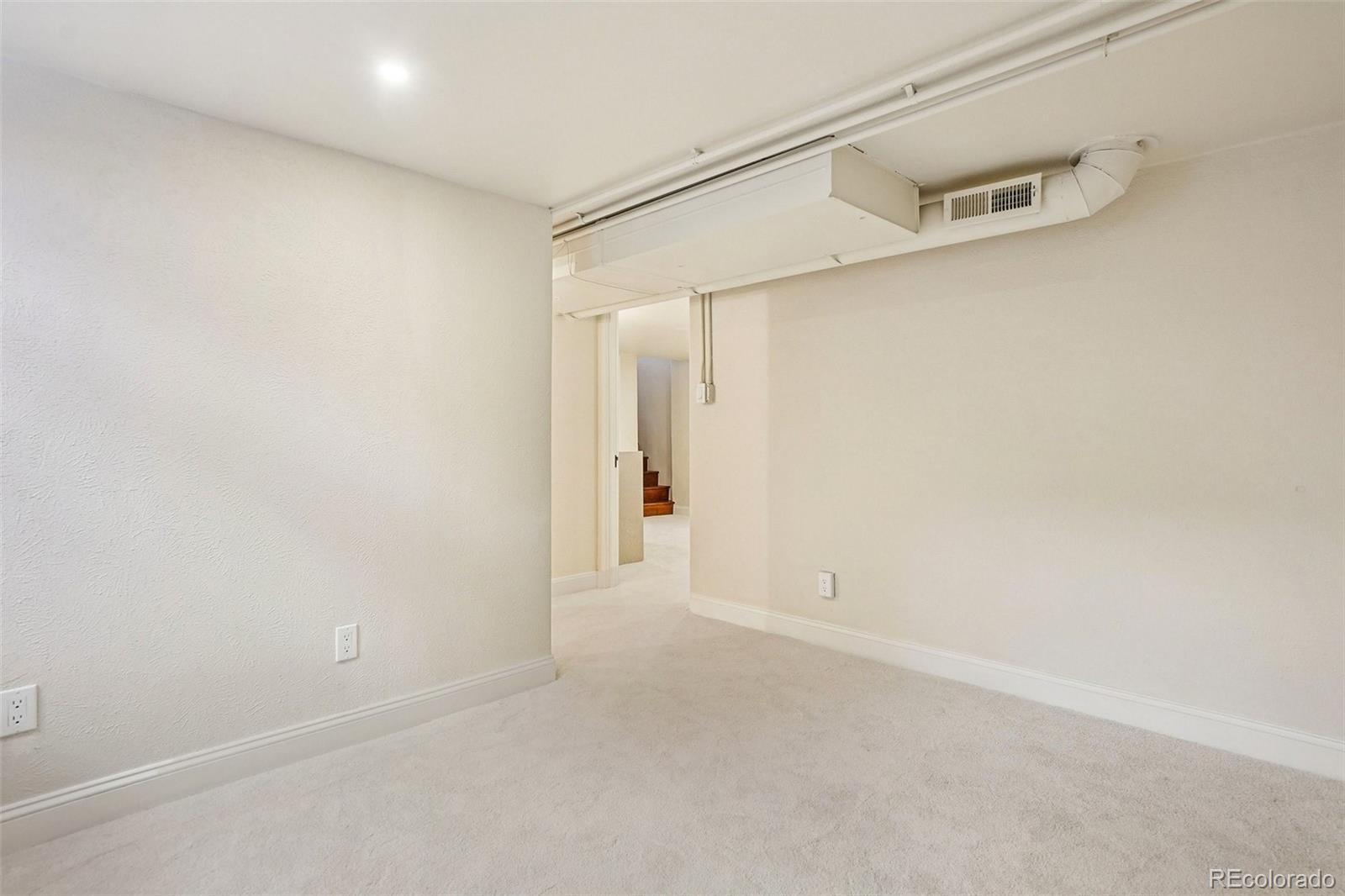 MLS Image #33 for 2038 s logan street,denver, Colorado