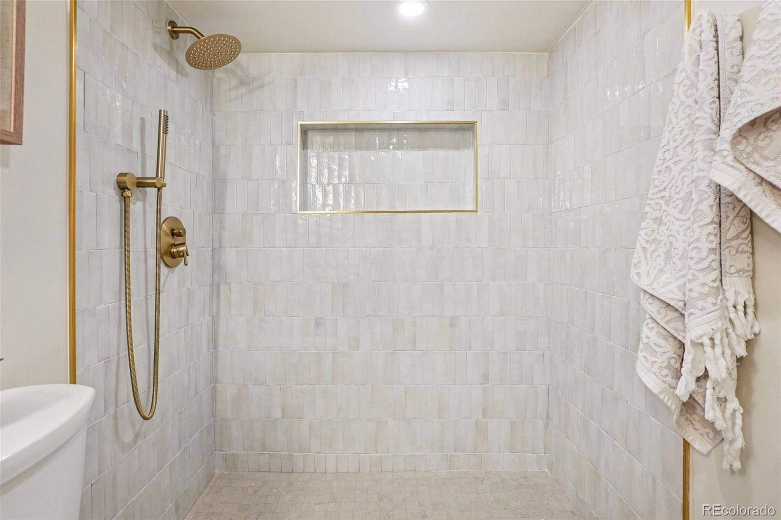 MLS Image #35 for 2038 s logan street,denver, Colorado