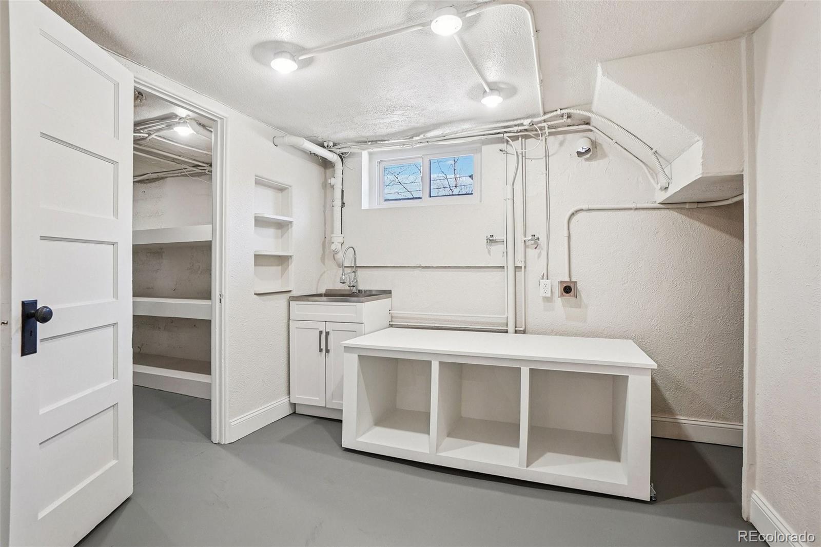 MLS Image #36 for 2038 s logan street,denver, Colorado