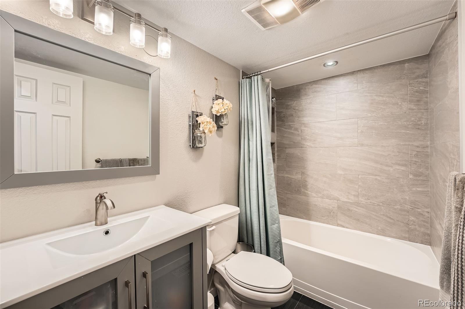 MLS Image #11 for 8095 e colorado avenue 5,denver, Colorado