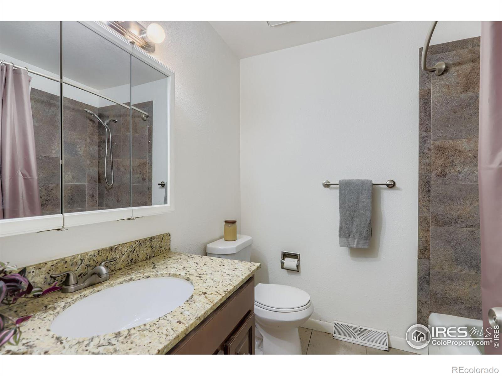 MLS Image #7 for 3327  19th street,greeley, Colorado