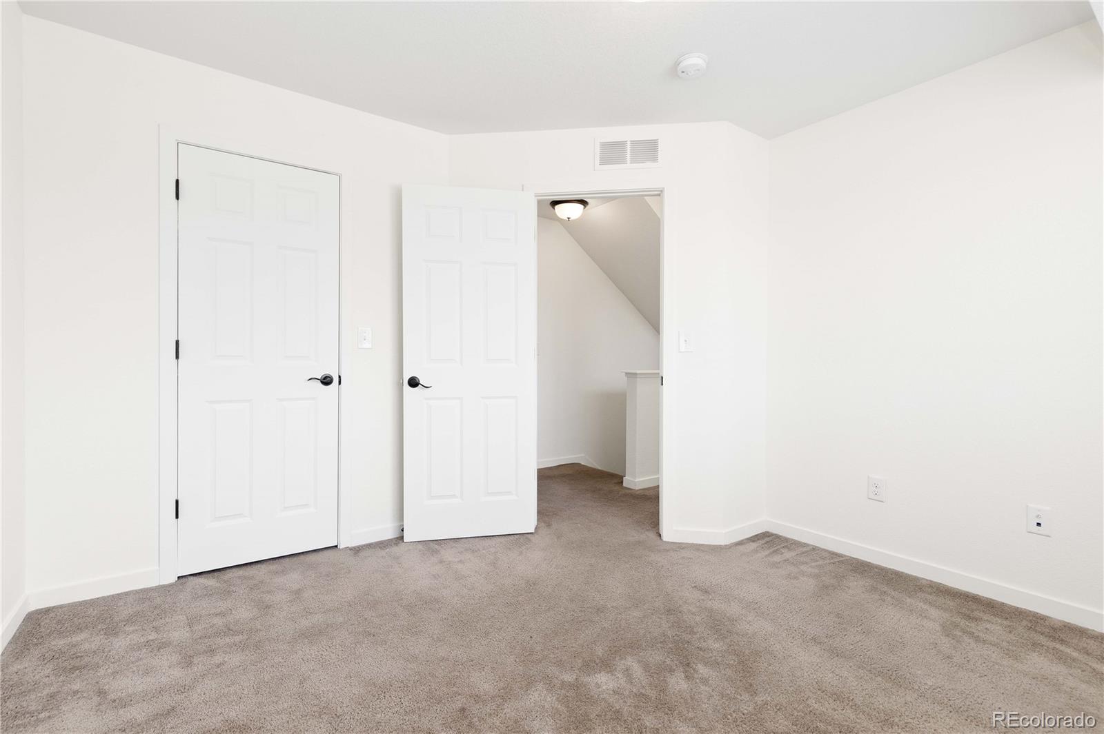 MLS Image #17 for 19060 e 54th place,denver, Colorado
