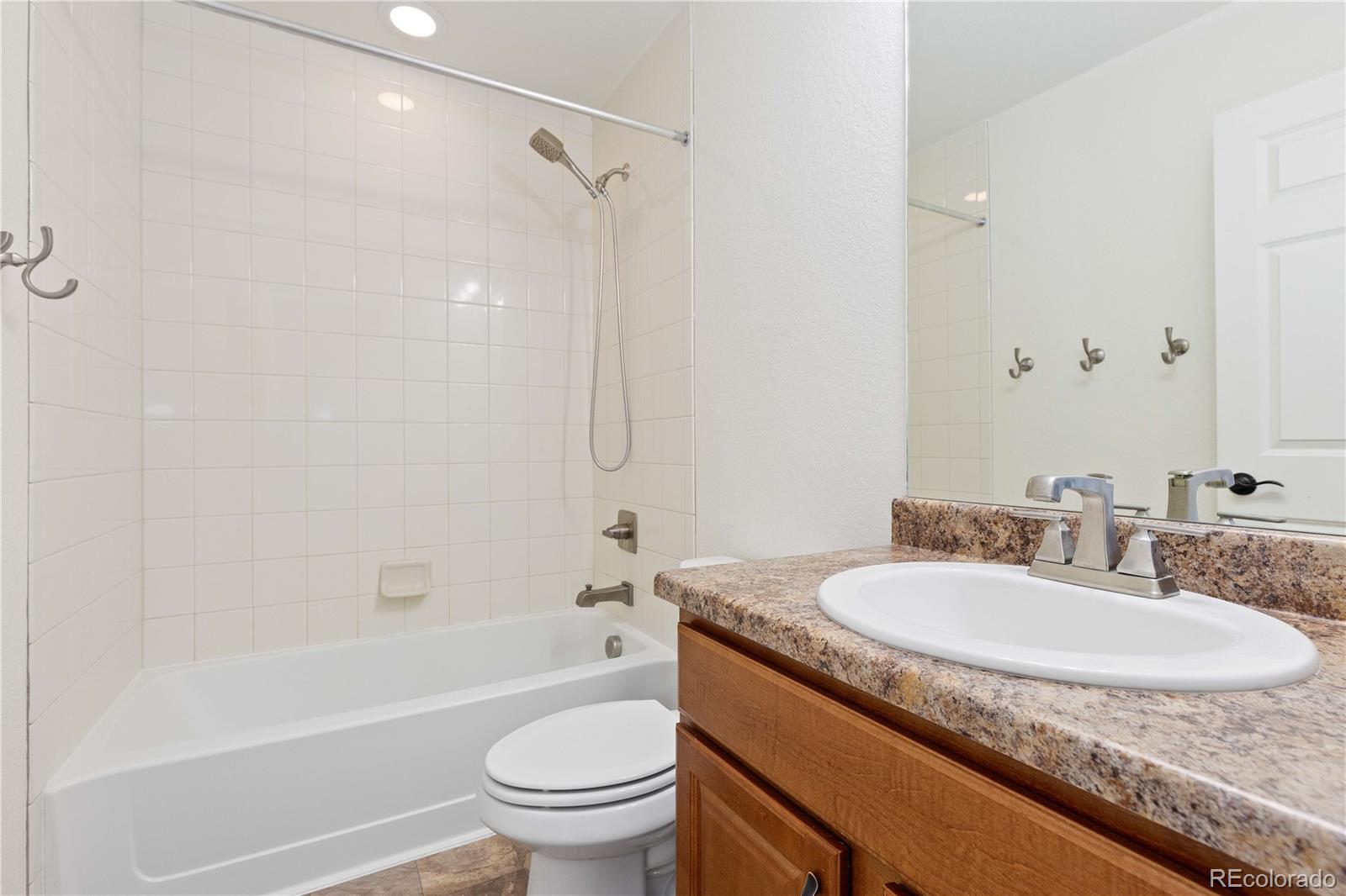 MLS Image #27 for 19060 e 54th place,denver, Colorado