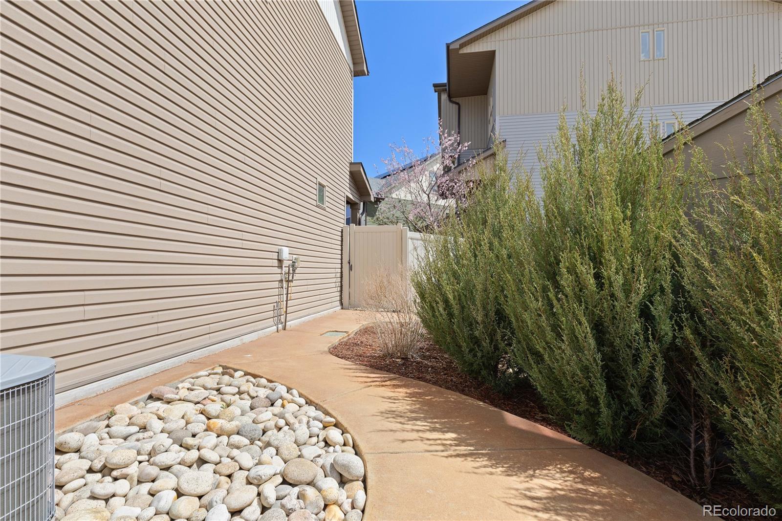 MLS Image #32 for 19060 e 54th place,denver, Colorado