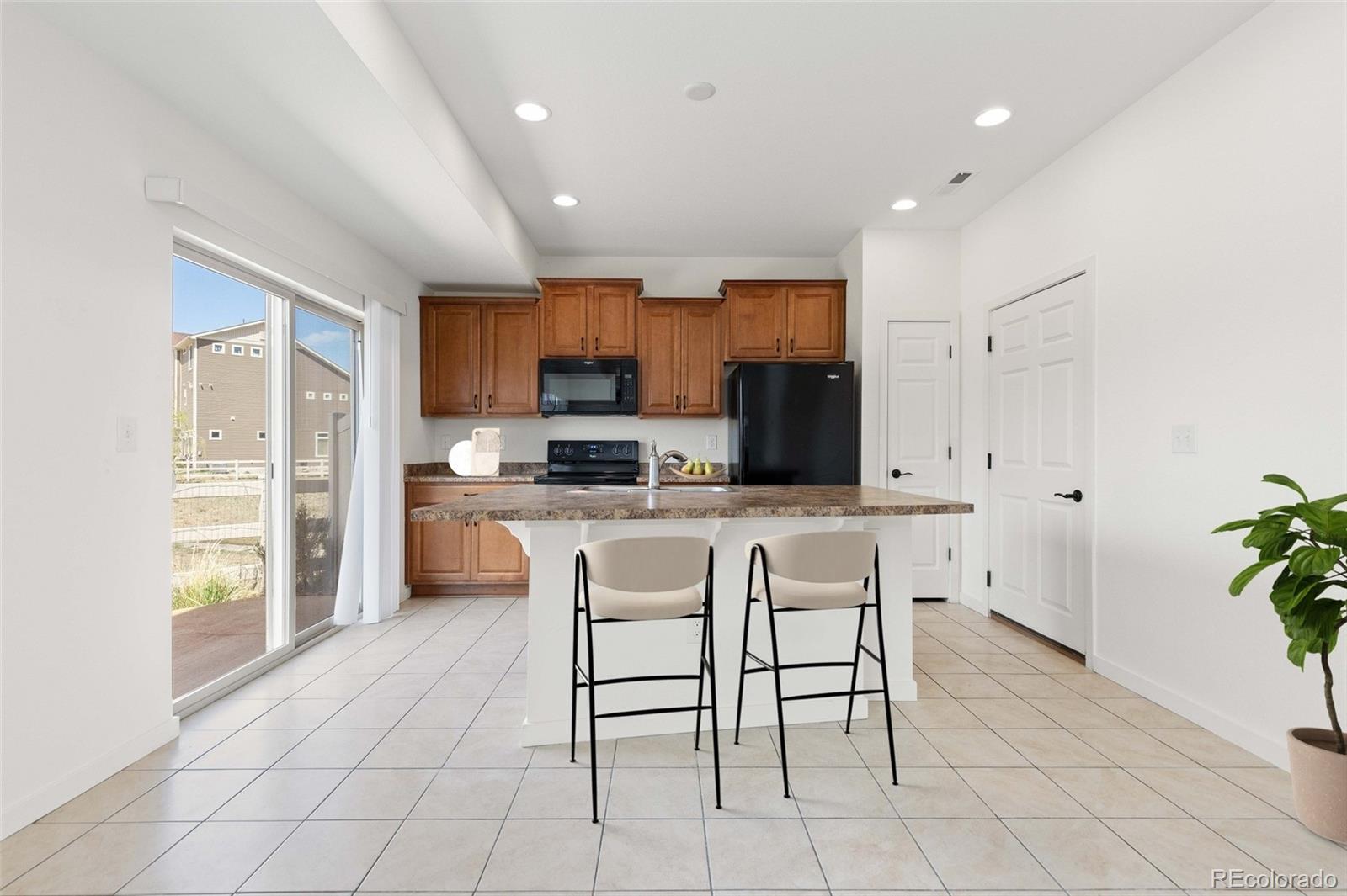 MLS Image #6 for 19060 e 54th place,denver, Colorado