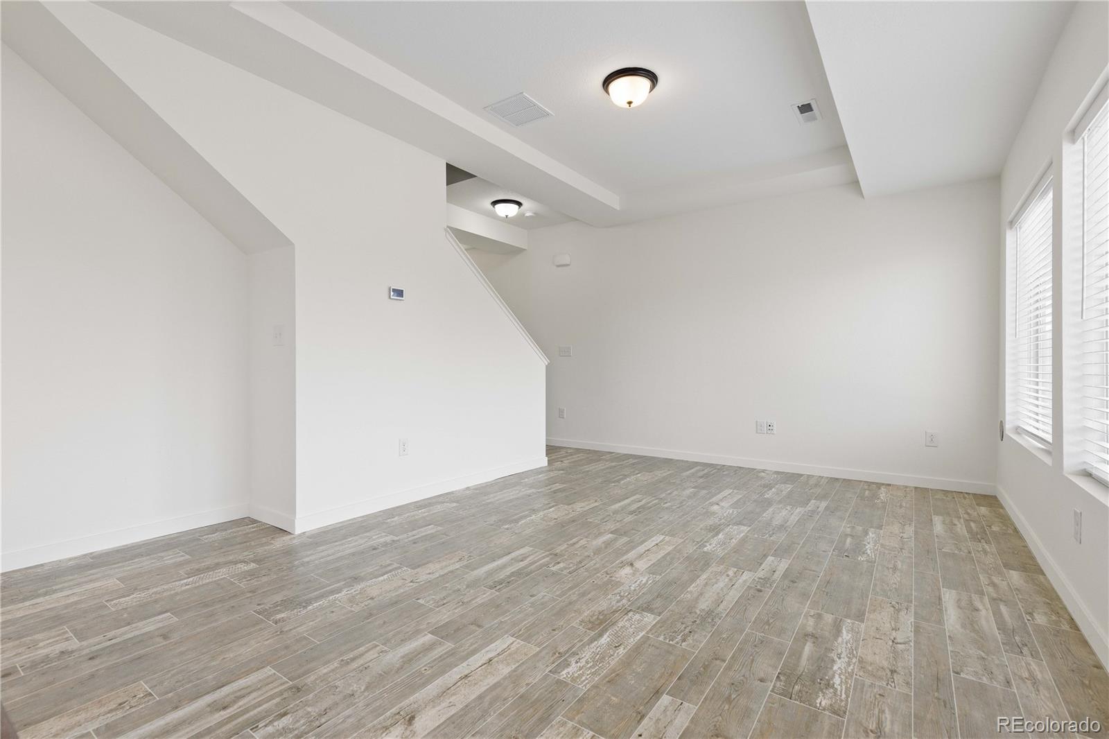 MLS Image #9 for 19060 e 54th place,denver, Colorado