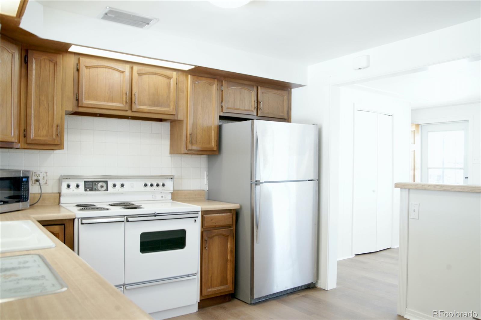 MLS Image #11 for 1373 s wyandot street,denver, Colorado
