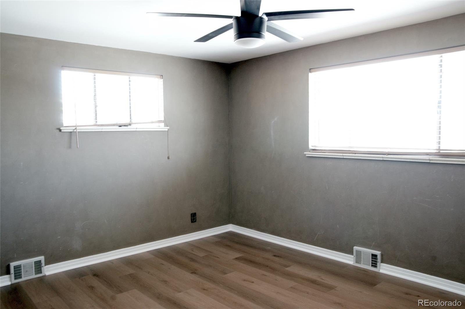 MLS Image #13 for 1373 s wyandot street,denver, Colorado