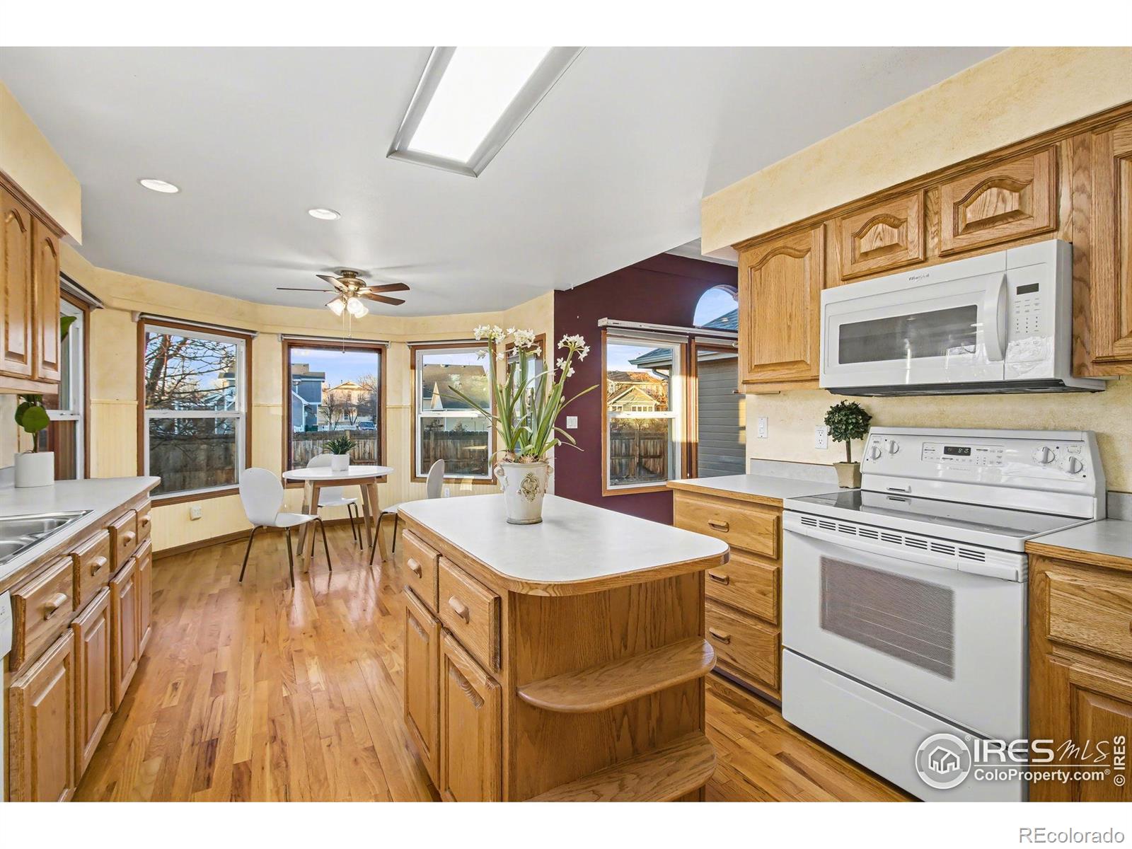 MLS Image #11 for 1390  redwood drive,windsor, Colorado