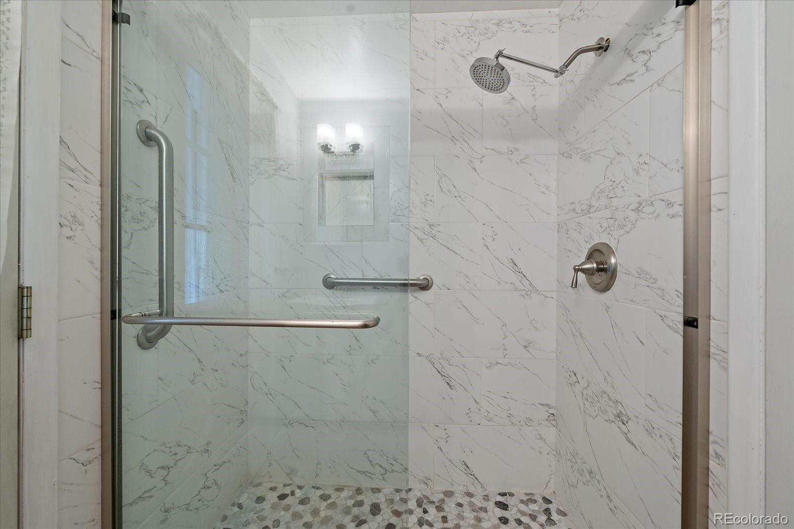 MLS Image #17 for 1905 s kearney way,denver, Colorado