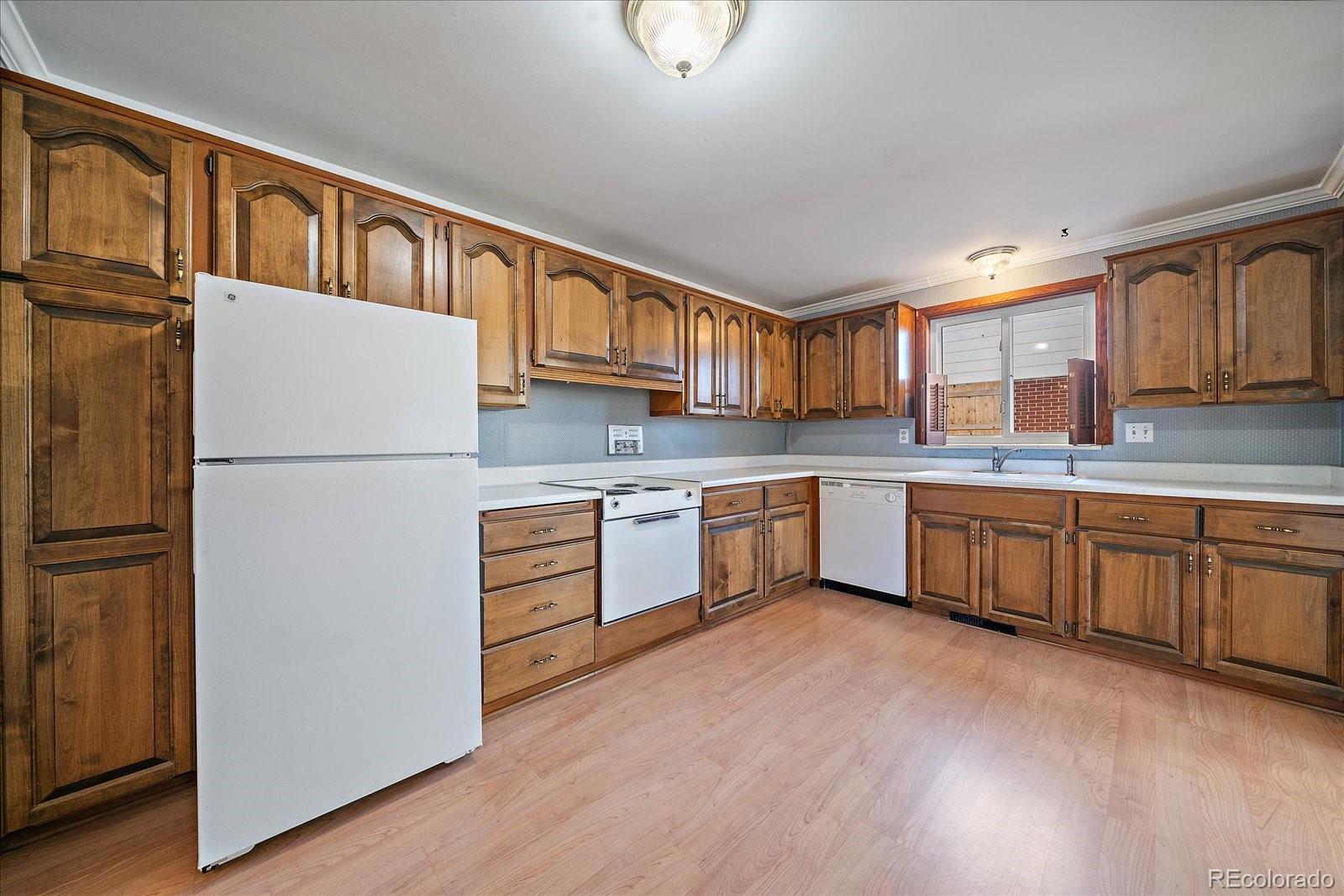 MLS Image #7 for 1905 s kearney way,denver, Colorado