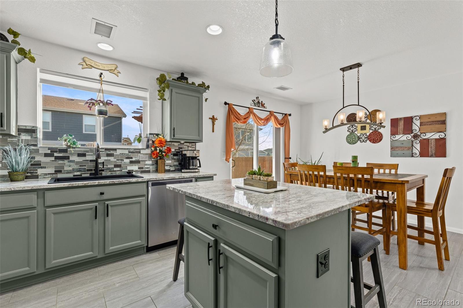 MLS Image #5 for 13814  lilac street,thornton, Colorado