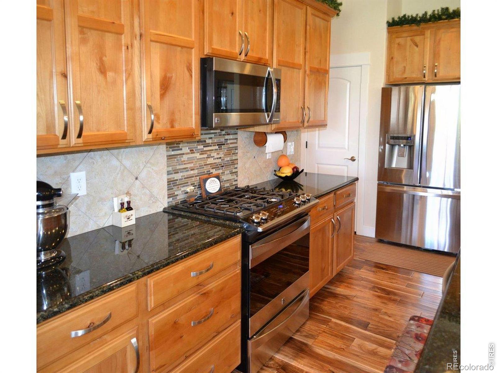 MLS Image #7 for 2078  vineyard drive,windsor, Colorado