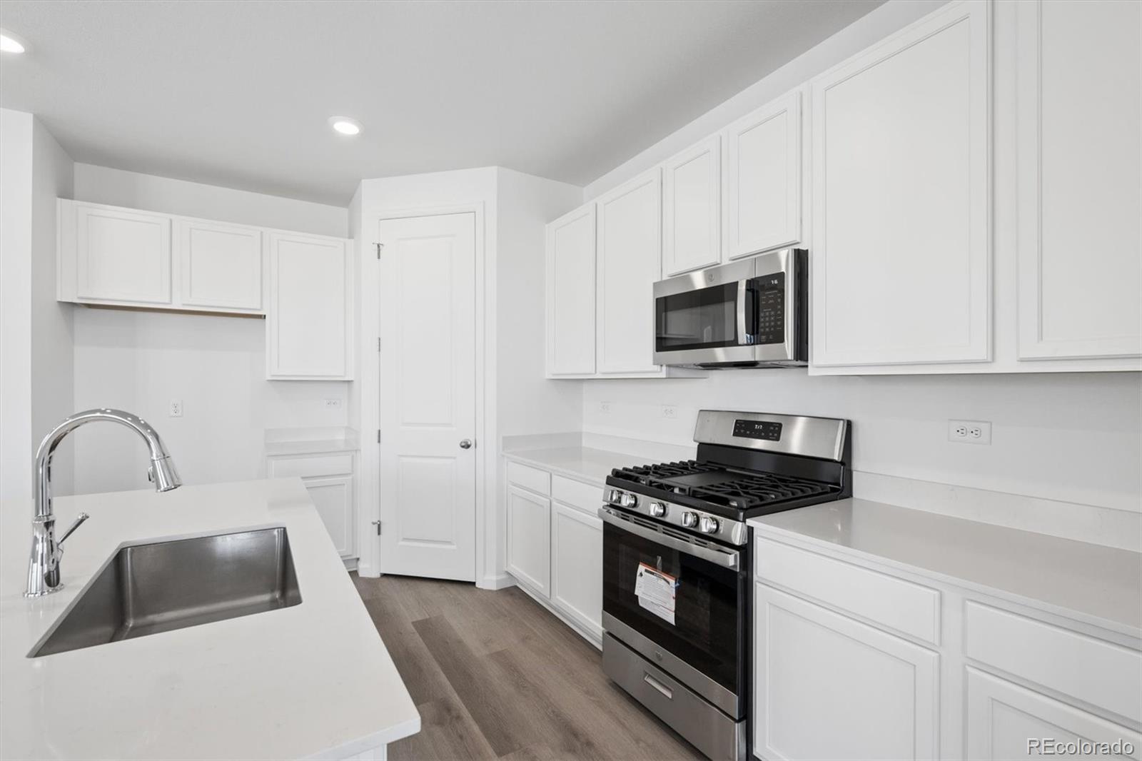 MLS Image #14 for 4337  elkwood court,johnstown, Colorado