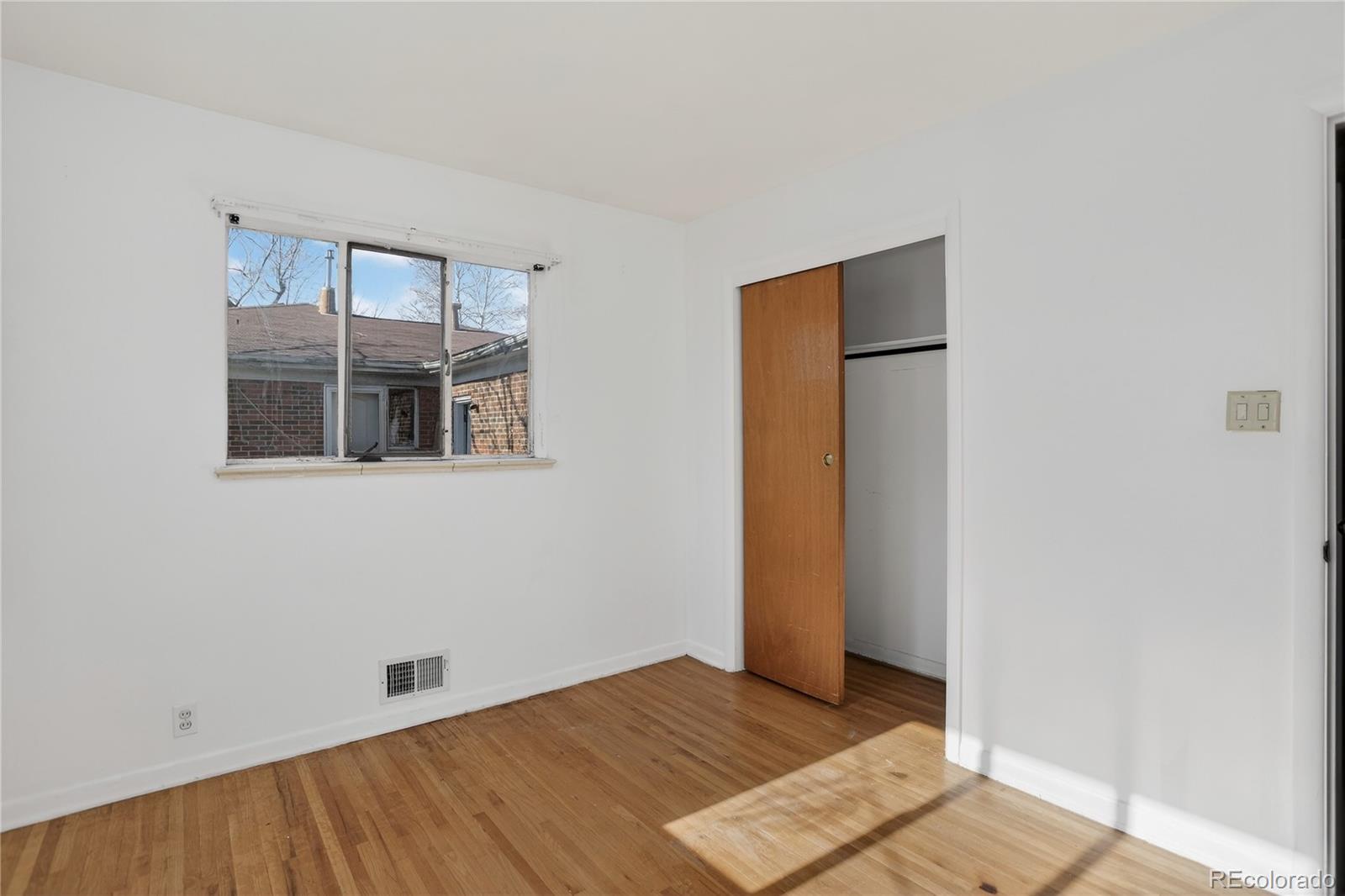 MLS Image #11 for 5442 e colorado avenue,denver, Colorado