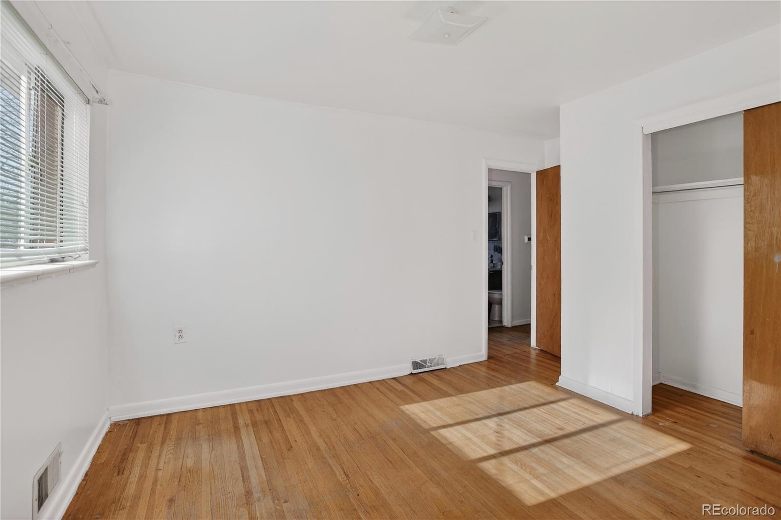 MLS Image #13 for 5442 e colorado avenue,denver, Colorado