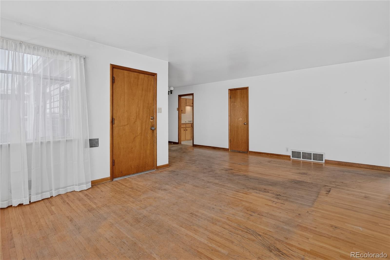 MLS Image #5 for 5442 e colorado avenue,denver, Colorado
