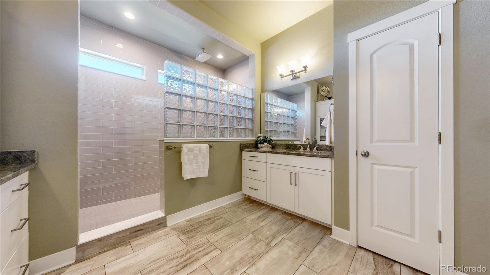 MLS Image #12 for 8605 s zante court,aurora, Colorado