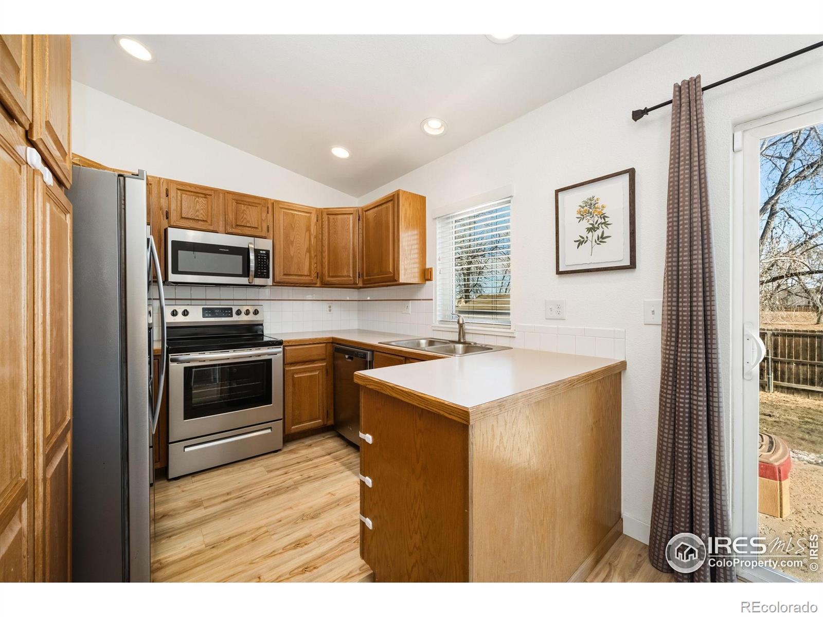 MLS Image #5 for 881  columbine drive,windsor, Colorado