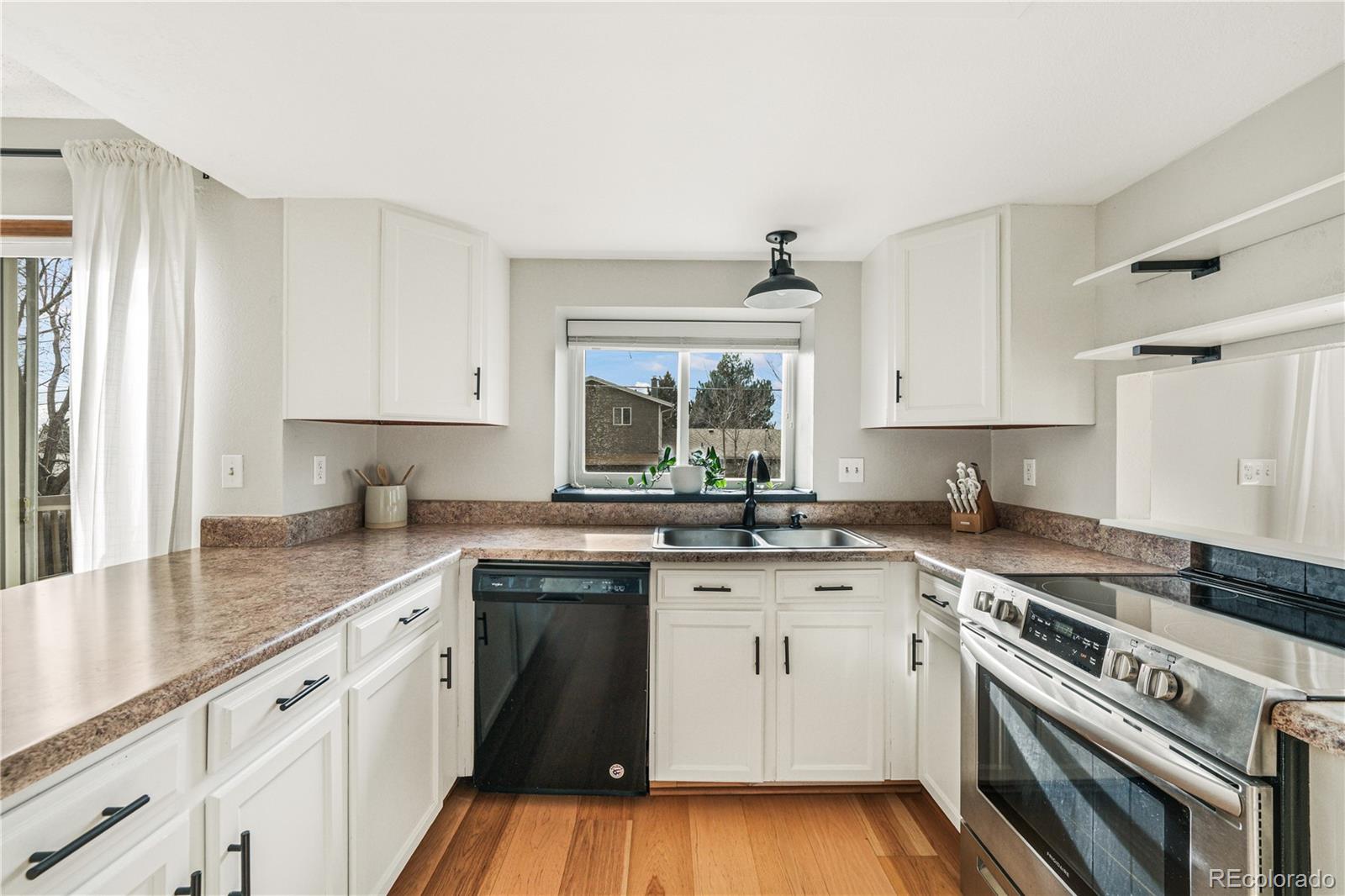 MLS Image #12 for 4916 w 61st place,arvada, Colorado