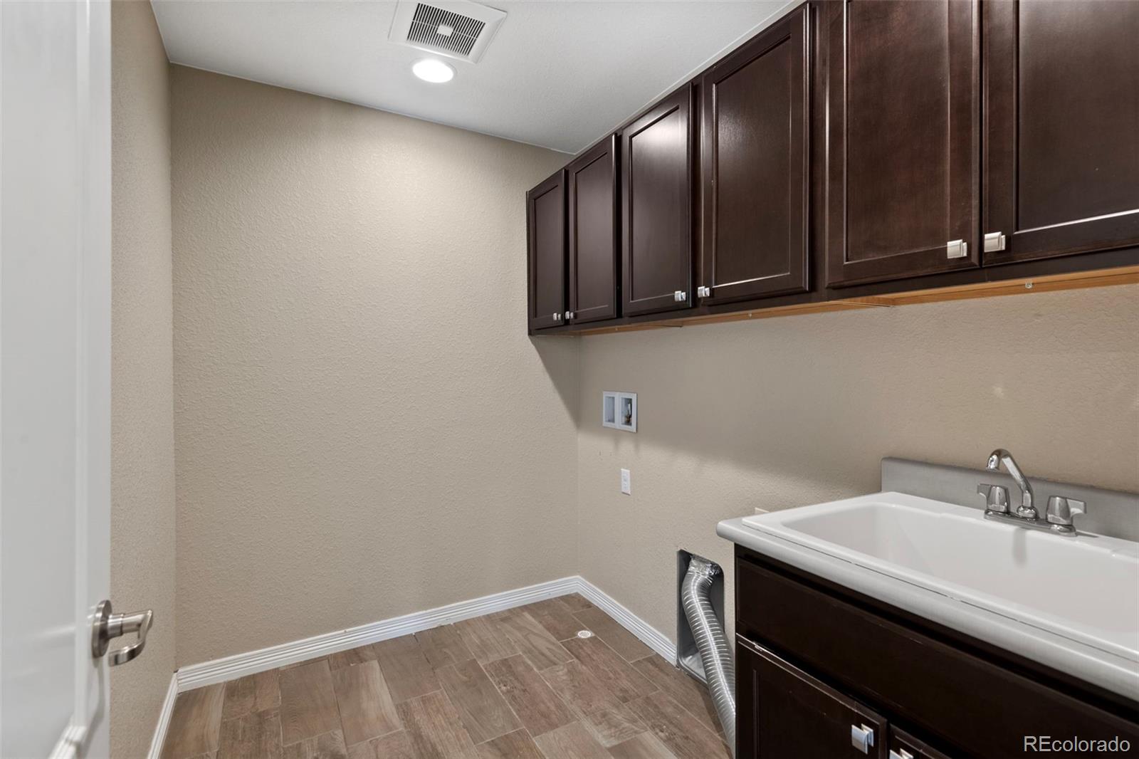 MLS Image #37 for 9517  iron mountain way,arvada, Colorado