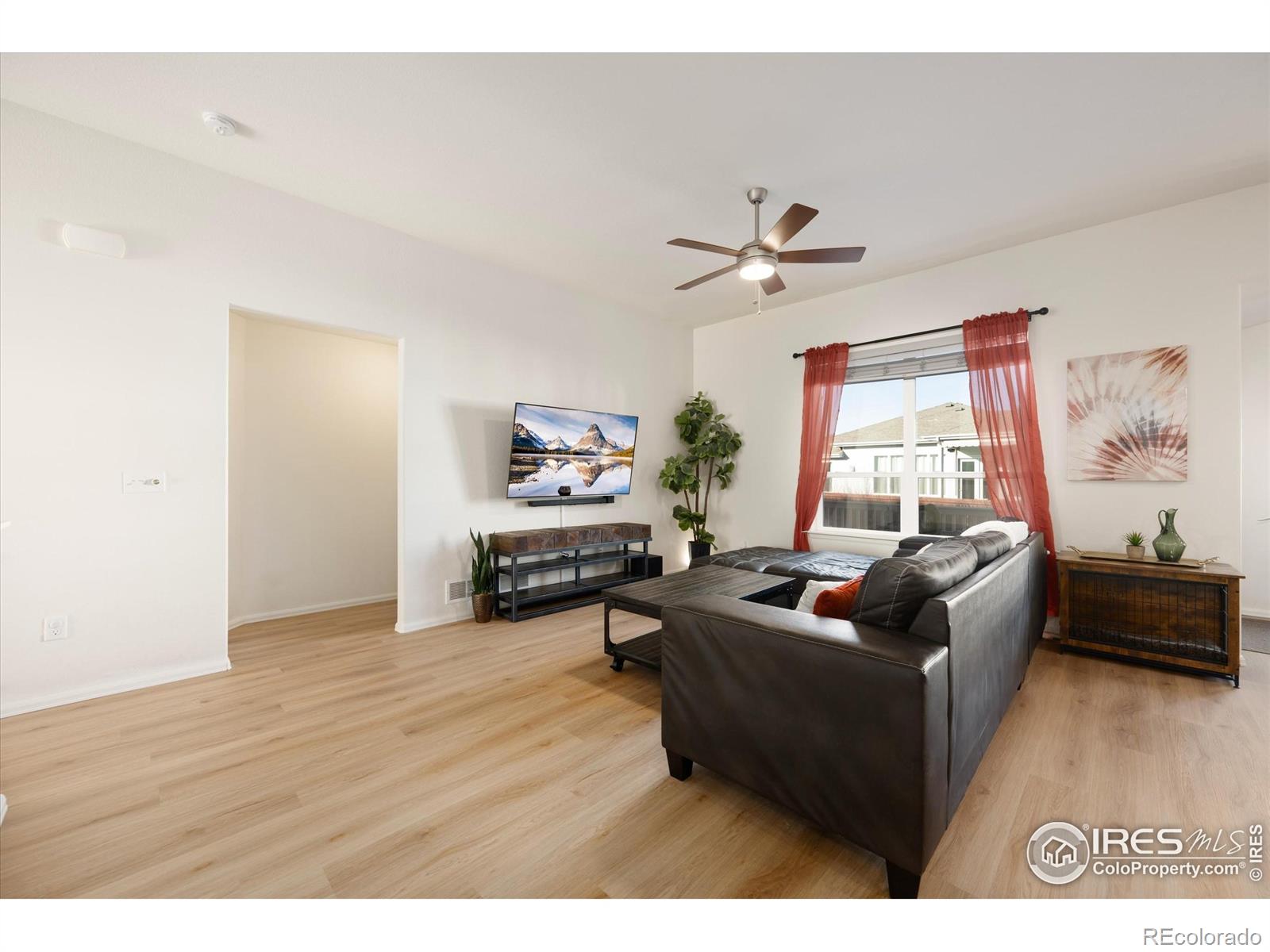 MLS Image #5 for 1995  thundercloud drive,windsor, Colorado