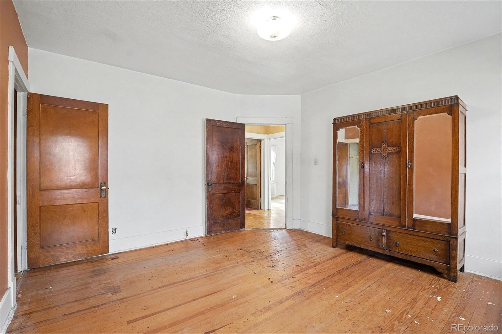 MLS Image #5 for 601  york street,denver, Colorado